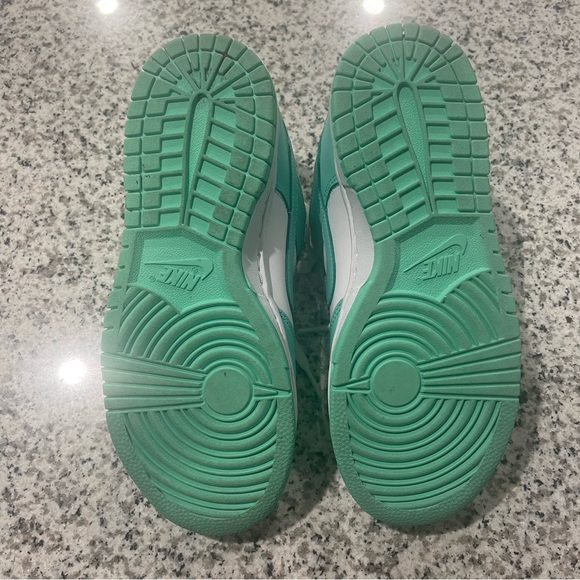 Nike Dunks - GREEN GLOW 🧩 - Picture 4 of 9